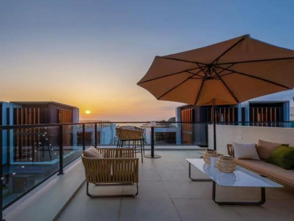 Island Skylight Resort