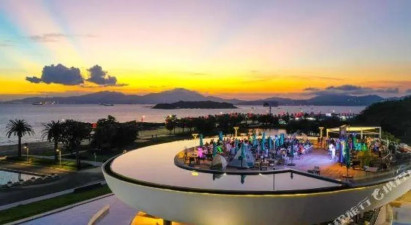 Island Skylight Resort