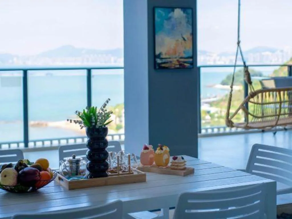 Island Skylight Resort