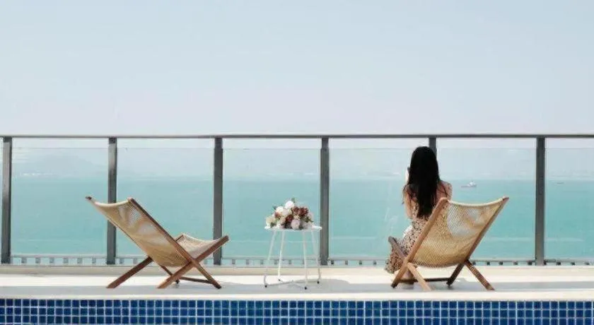 Island Skylight Resort