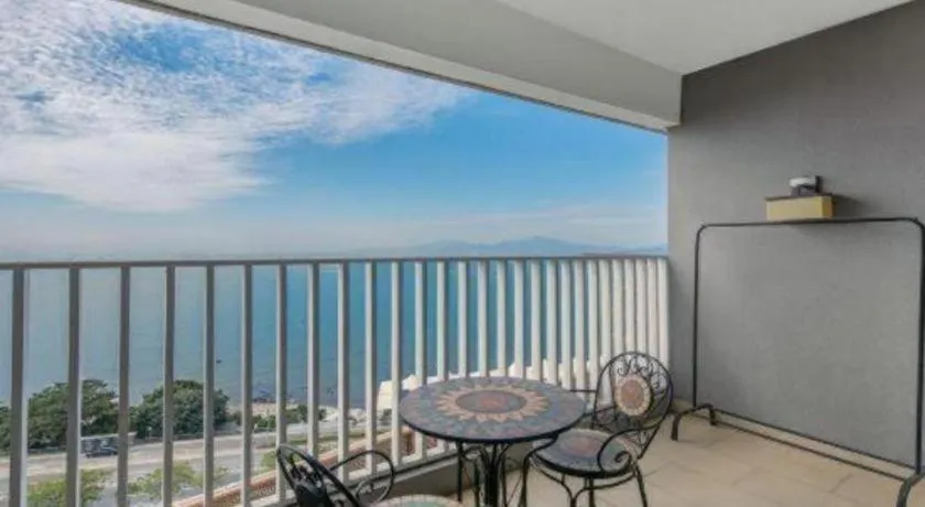 Island Skylight Resort