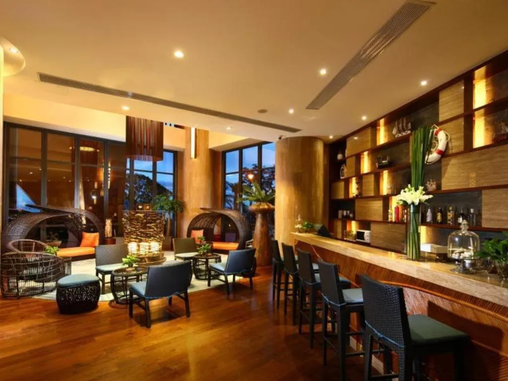 Island Skylight Resort