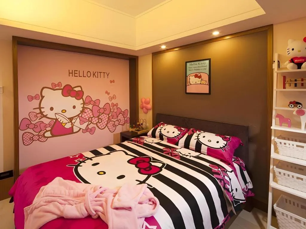 Bed in Island Skylight Resort