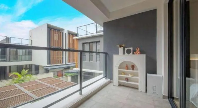 Island Skylight Resort