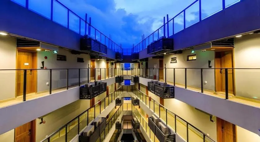 Island Skylight Resort