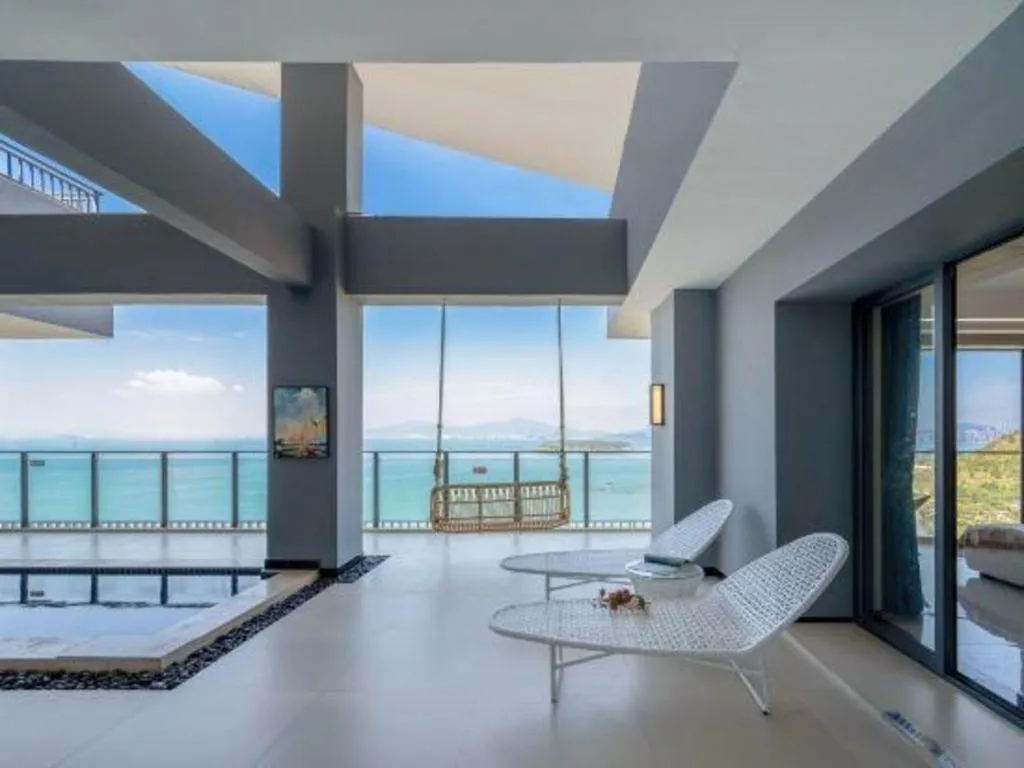 Island Skylight Resort