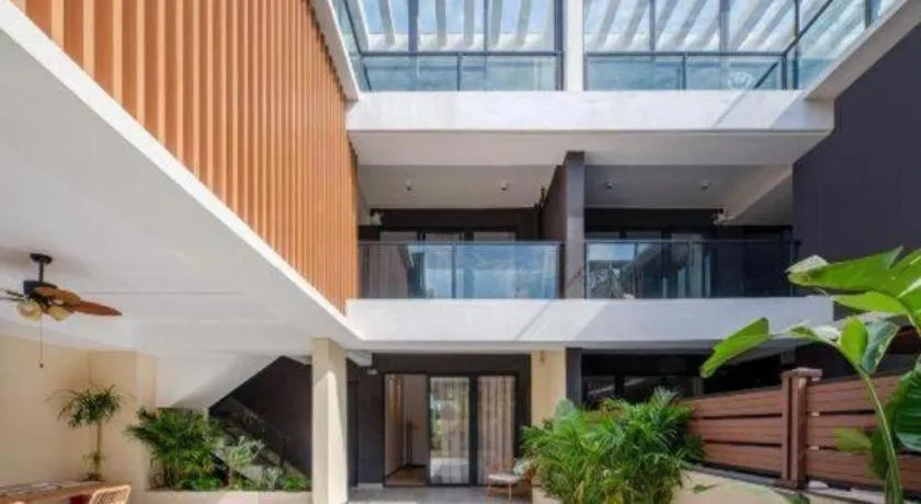 Island Skylight Resort