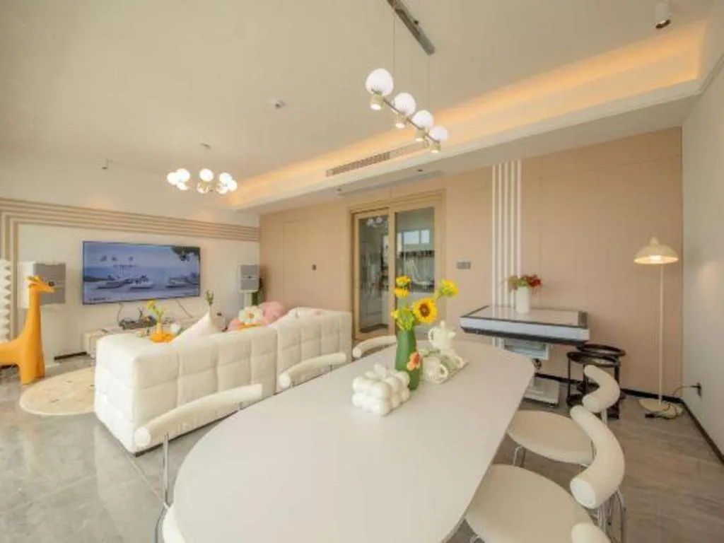 Island Skylight Resort