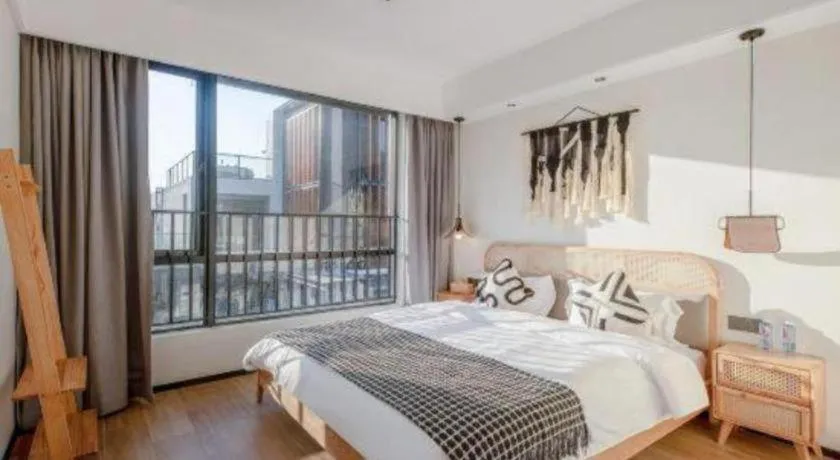 Bed in Island Skylight Resort