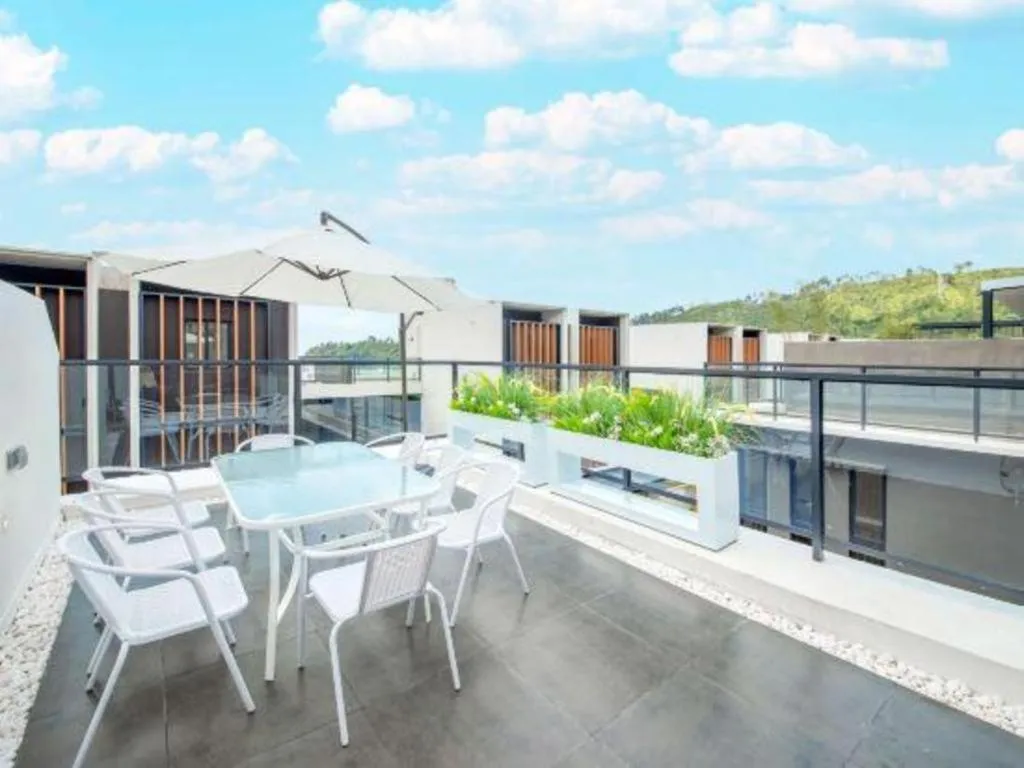 Island Skylight Resort