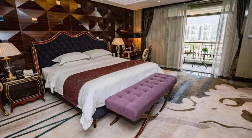 Bed in Country Garden Phoenix Hotel Yangshan