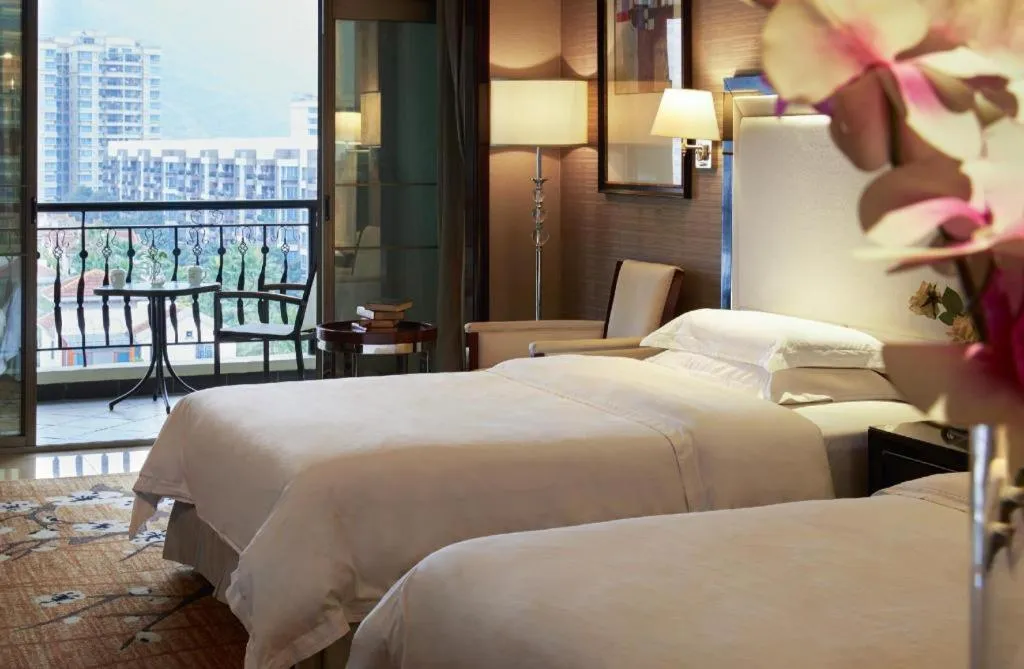 Bed in Country Garden Phoenix Hotel Yangshan