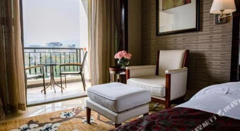 Bed in Country Garden Phoenix Hotel Yangshan