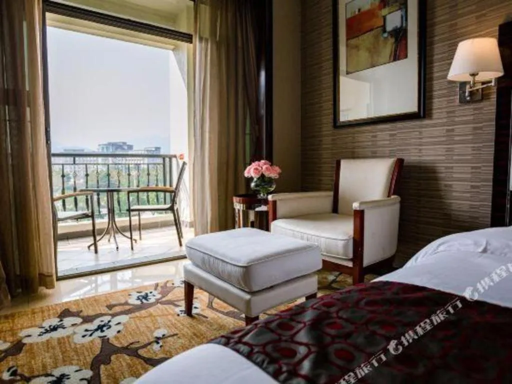 Bed in Country Garden Phoenix Hotel Yangshan