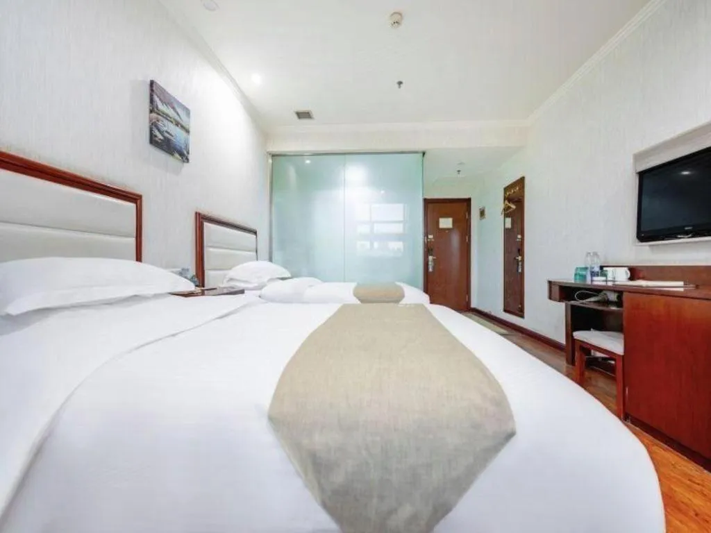 Bed in GreenTree Inn Yinchuan Pedestrian Street East Liqun Street Express Hotel