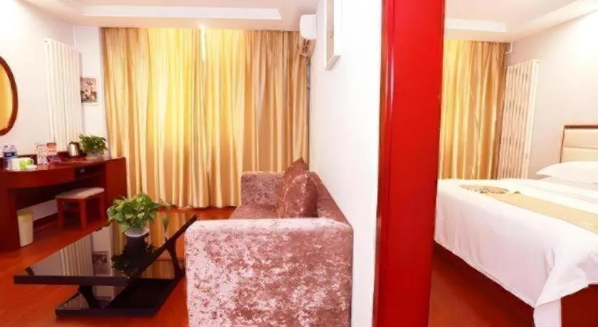 Bed in GreenTree Inn Yinchuan Pedestrian Street East Liqun Street Express Hotel