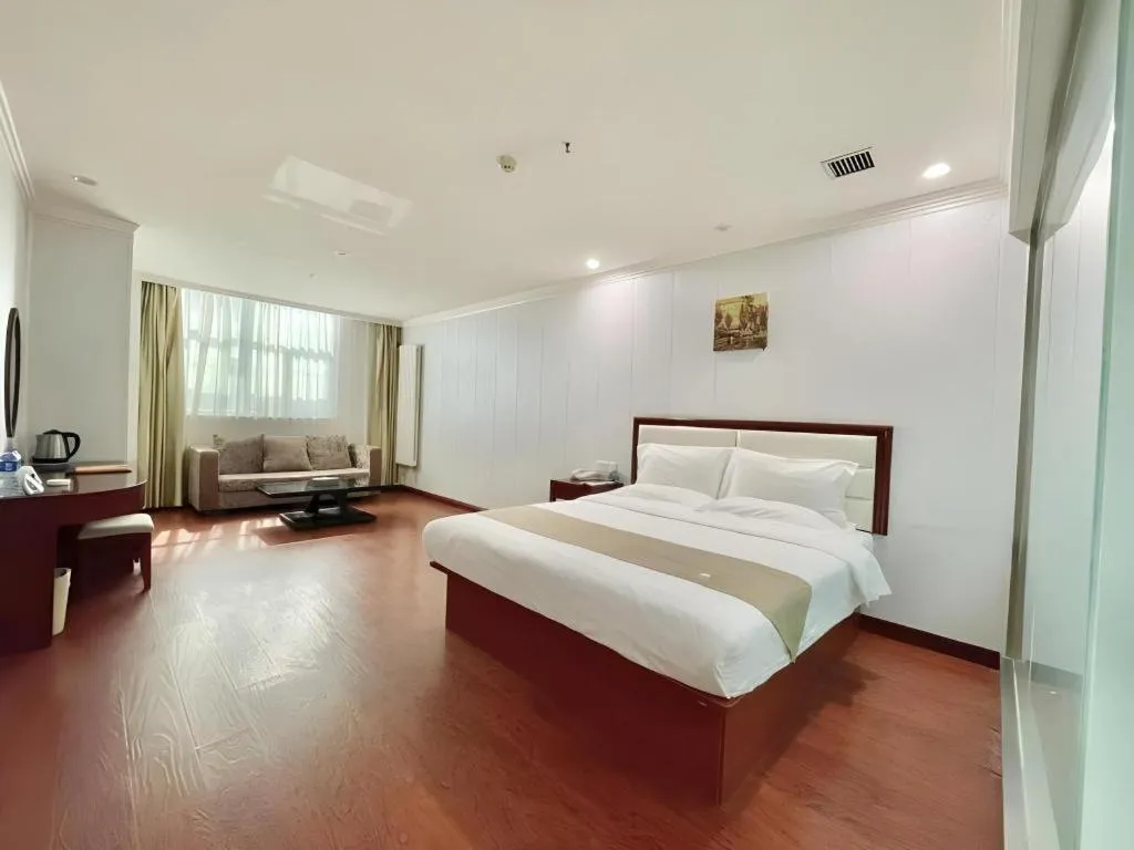 Bed in GreenTree Inn Yinchuan Pedestrian Street East Liqun Street Express Hotel