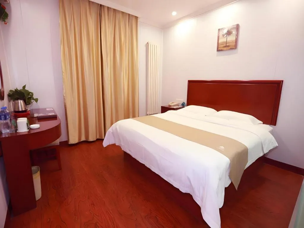 Bed in GreenTree Inn Yinchuan Pedestrian Street East Liqun Street Express Hotel