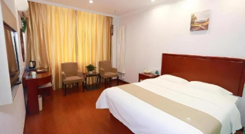 Bed in GreenTree Inn Yinchuan Pedestrian Street East Liqun Street Express Hotel