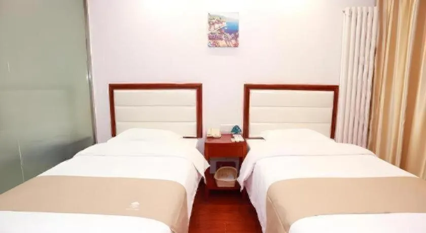 Bed in GreenTree Inn Yinchuan Pedestrian Street East Liqun Street Express Hotel