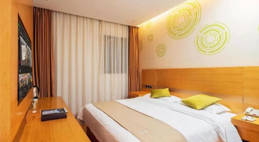 Bed in GreenTree Inn Suzhou Changshu North Haiyu Road Changhui Square Express Hotel