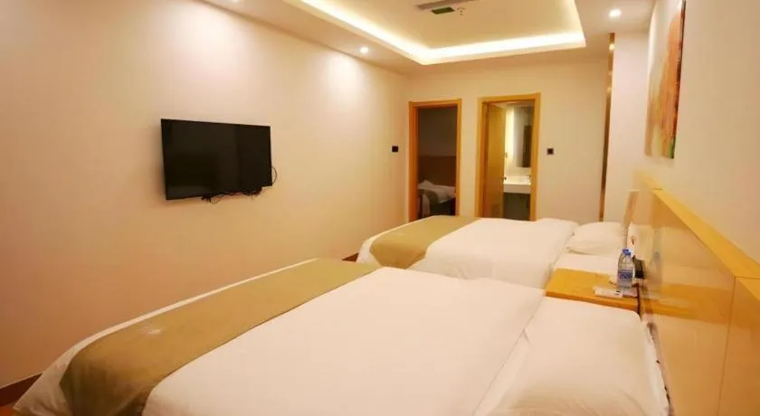 Bed in GreenTree Inn Suzhou Changshu North Haiyu Road Changhui Square Express Hotel