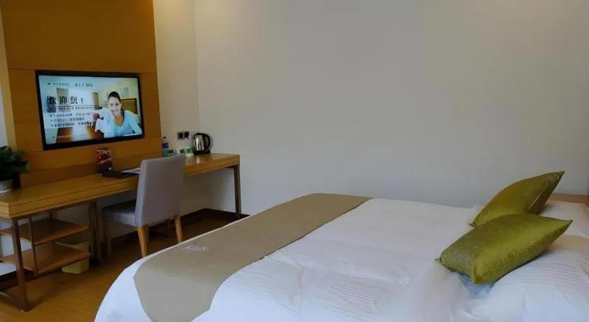 Bed in GreenTree Inn Suzhou Changshu North Haiyu Road Changhui Square Express Hotel