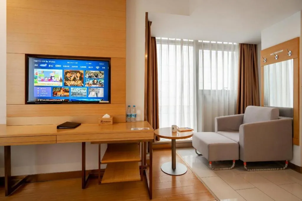 GreenTree Inn Suzhou Changshu North Haiyu Road Changhui Square Express Hotel