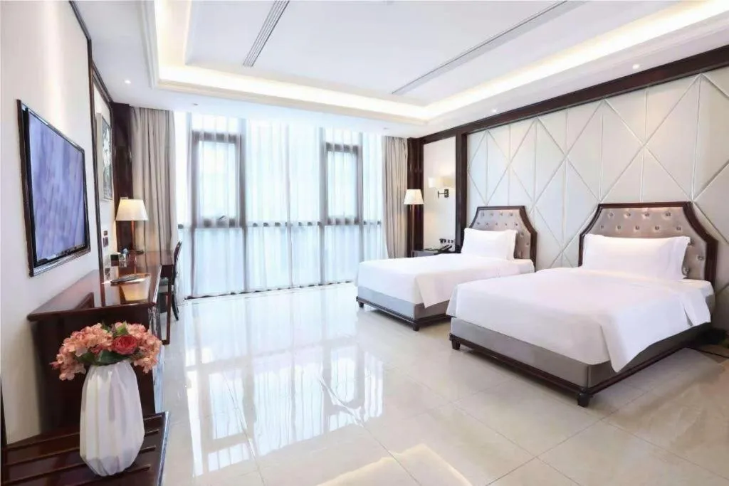 Bed in Jinsha Seaview Hotel Sanya
