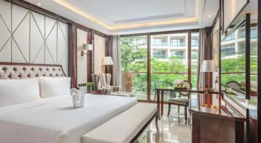 Bed in Jinsha Seaview Hotel Sanya