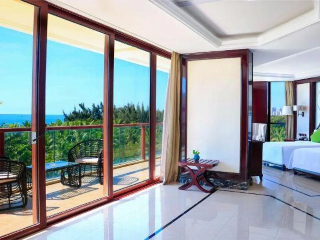 Bed in Jinsha Seaview Hotel Sanya