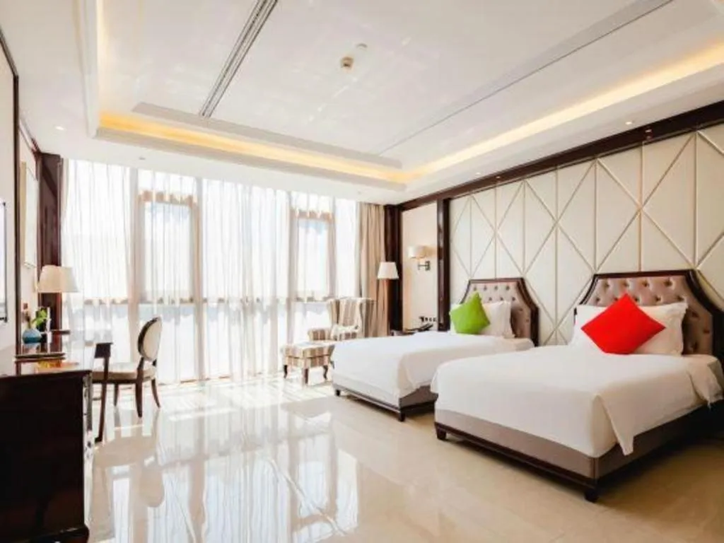 Bed in Jinsha Seaview Hotel Sanya