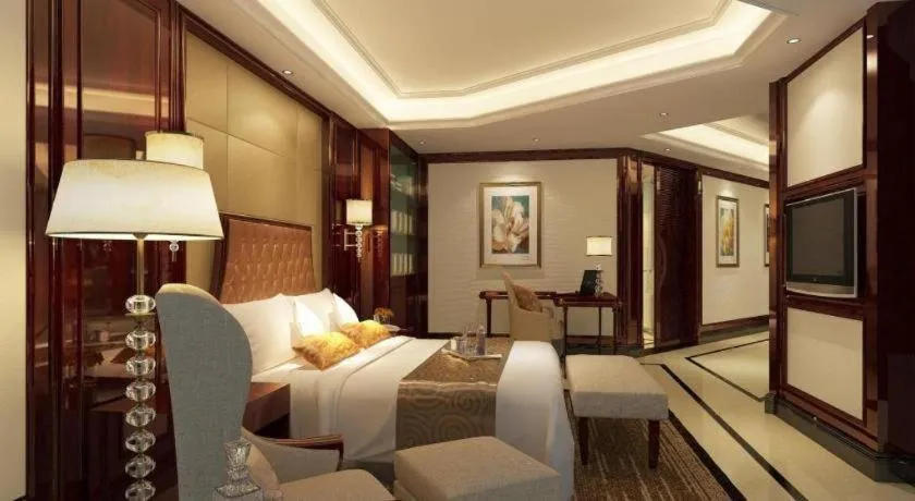 Bed in Jinsha Seaview Hotel Sanya