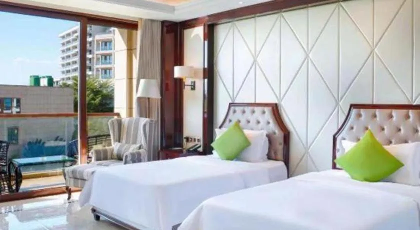 Bed in Jinsha Seaview Hotel Sanya
