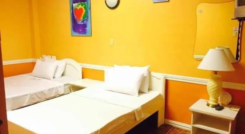 Bed in Dreamwave Resort Laguna