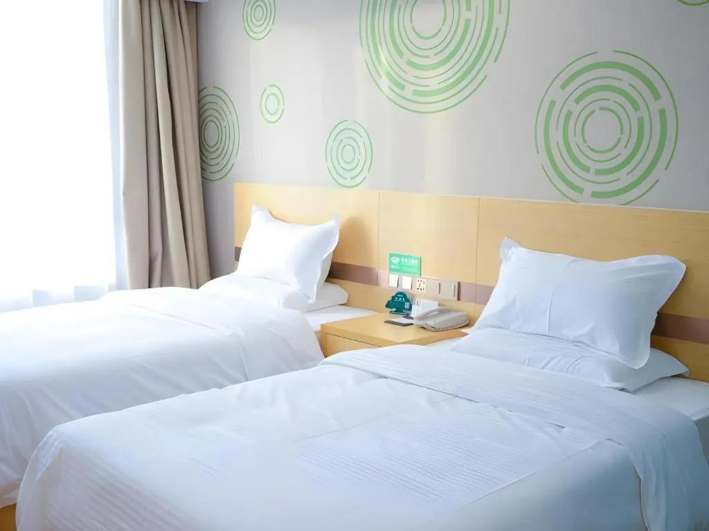 Bed in GreenTree Inn Qufu High Speed Railway Station