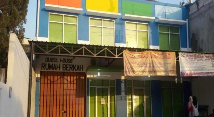 OYO 1242 Penginapan RB Syariah