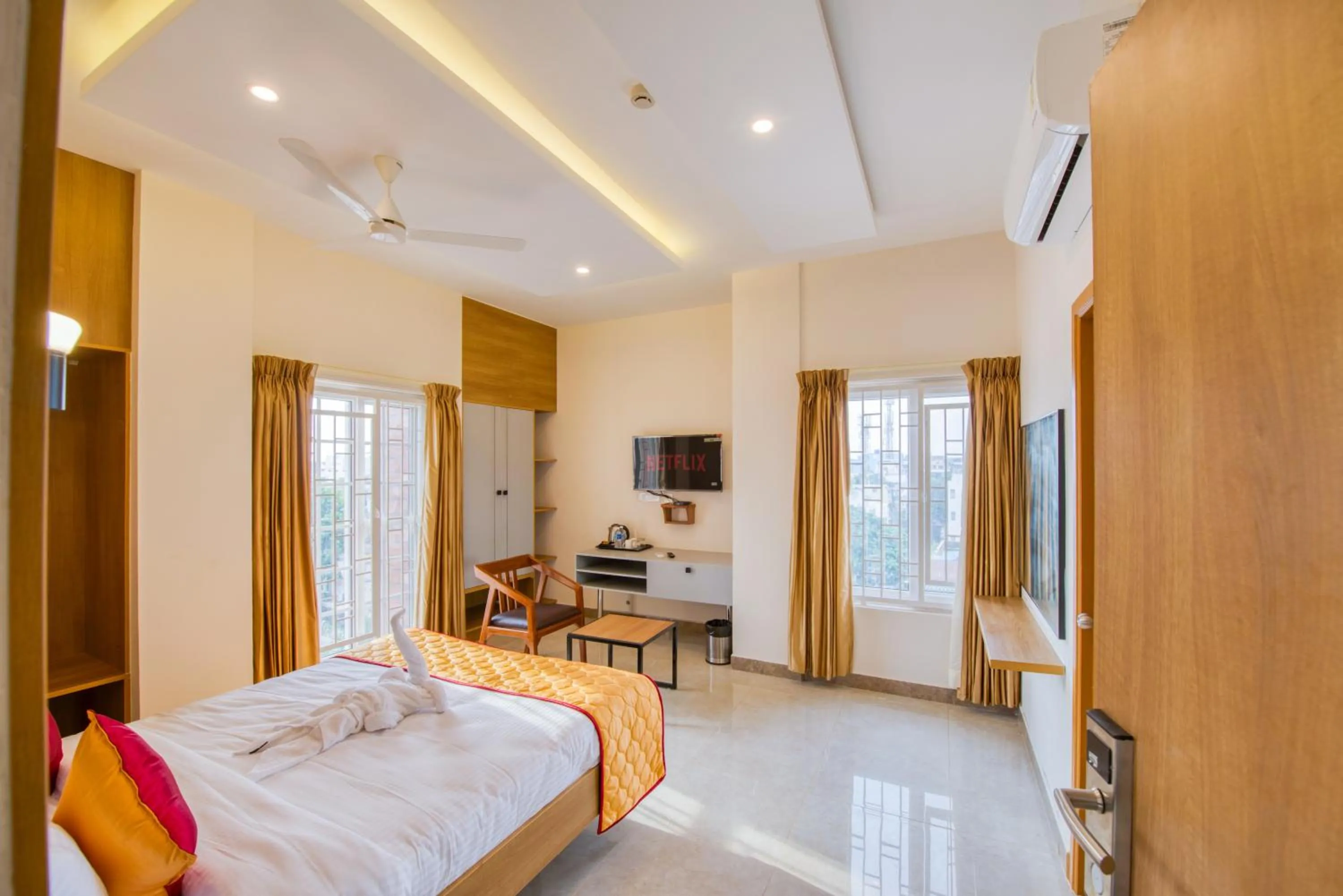 Bedroom, Bed in Hotel Sunlight