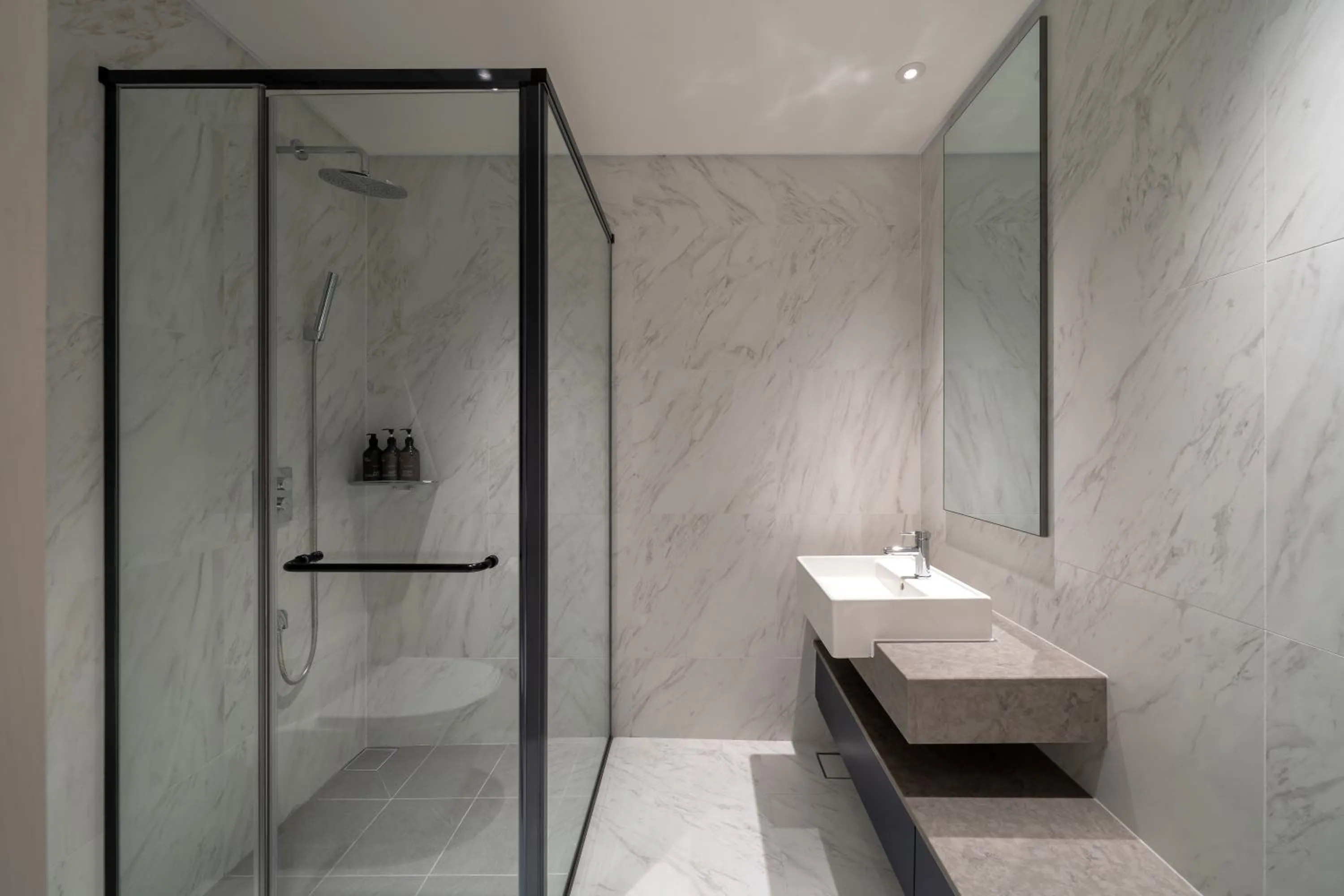 Shower in Le Collective Haeundae Paragraf