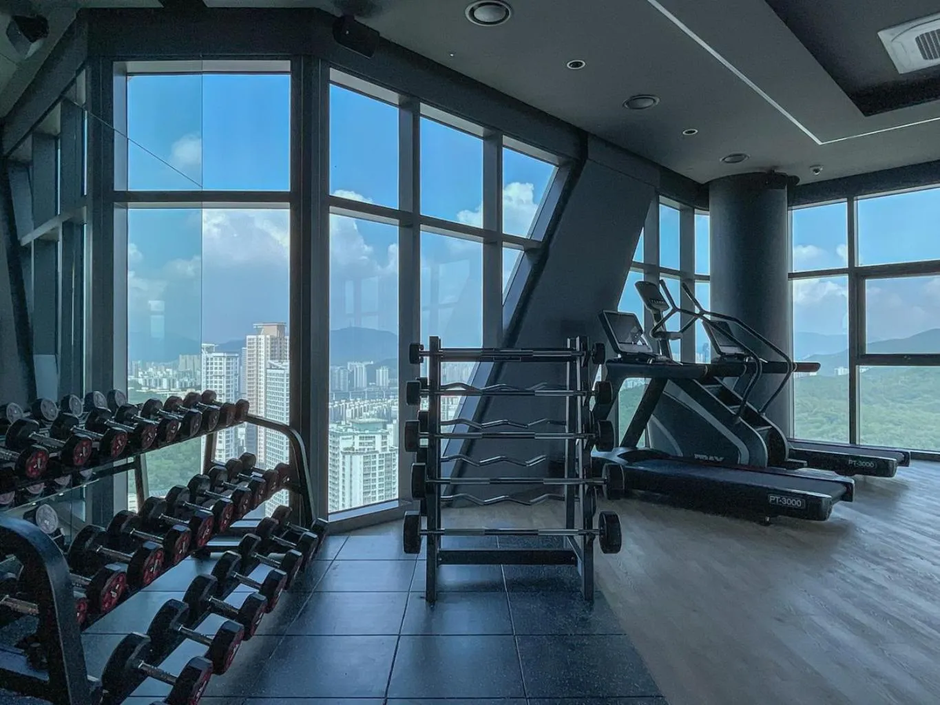 Fitness centre/facilities in Le Collective Haeundae Paragraf
