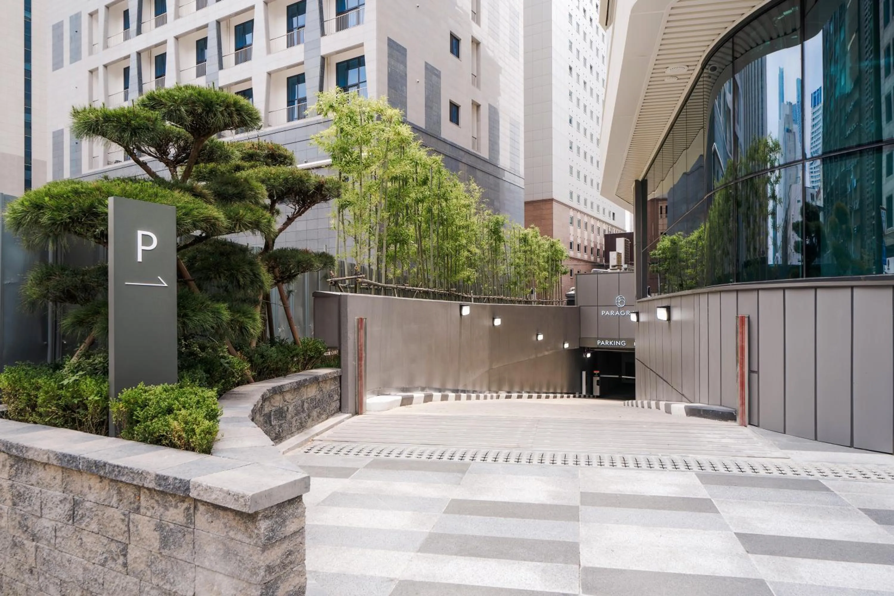 Parking in Le Collective Haeundae Paragraf