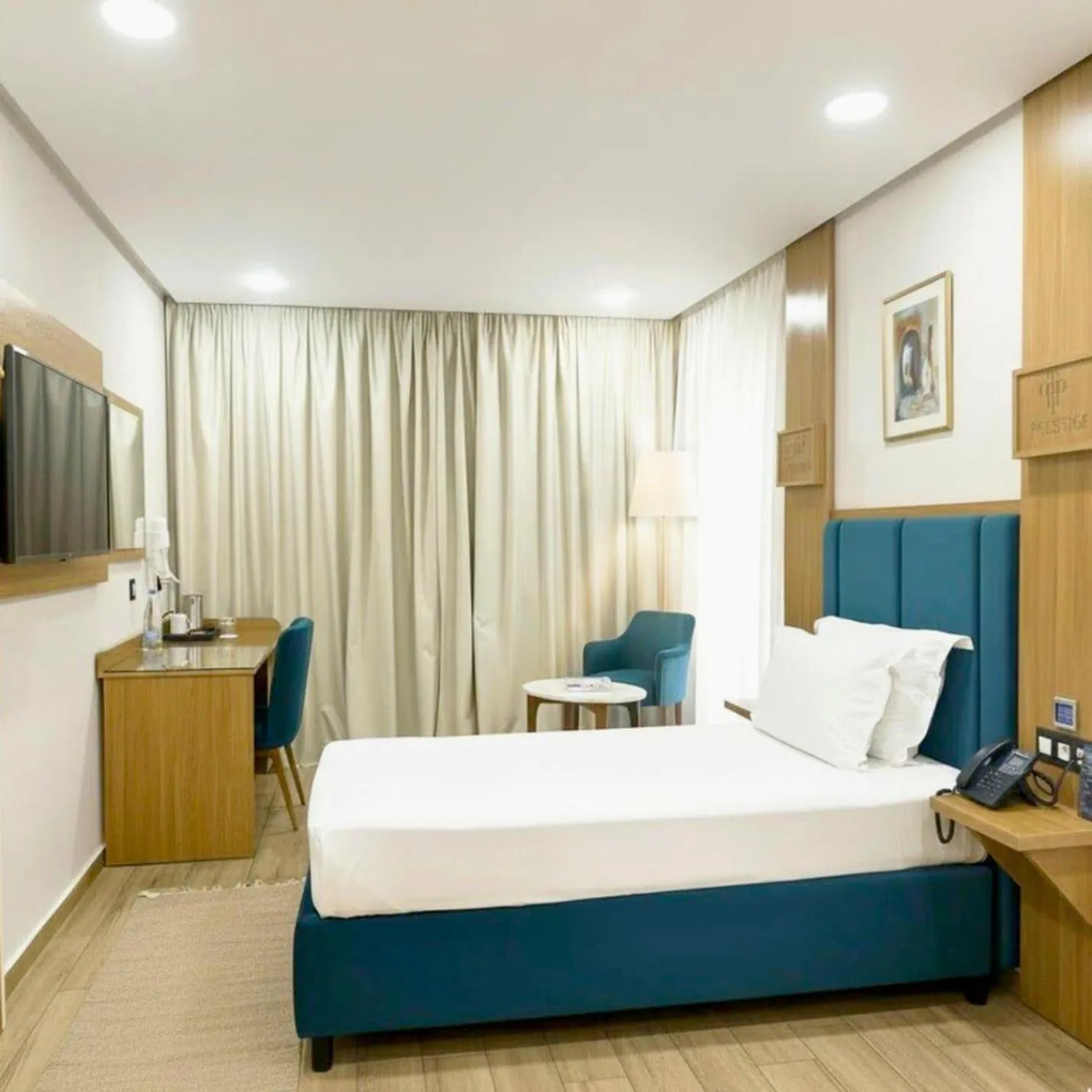 Bedroom, Bed in Kyriad Prestige City Center Tunis