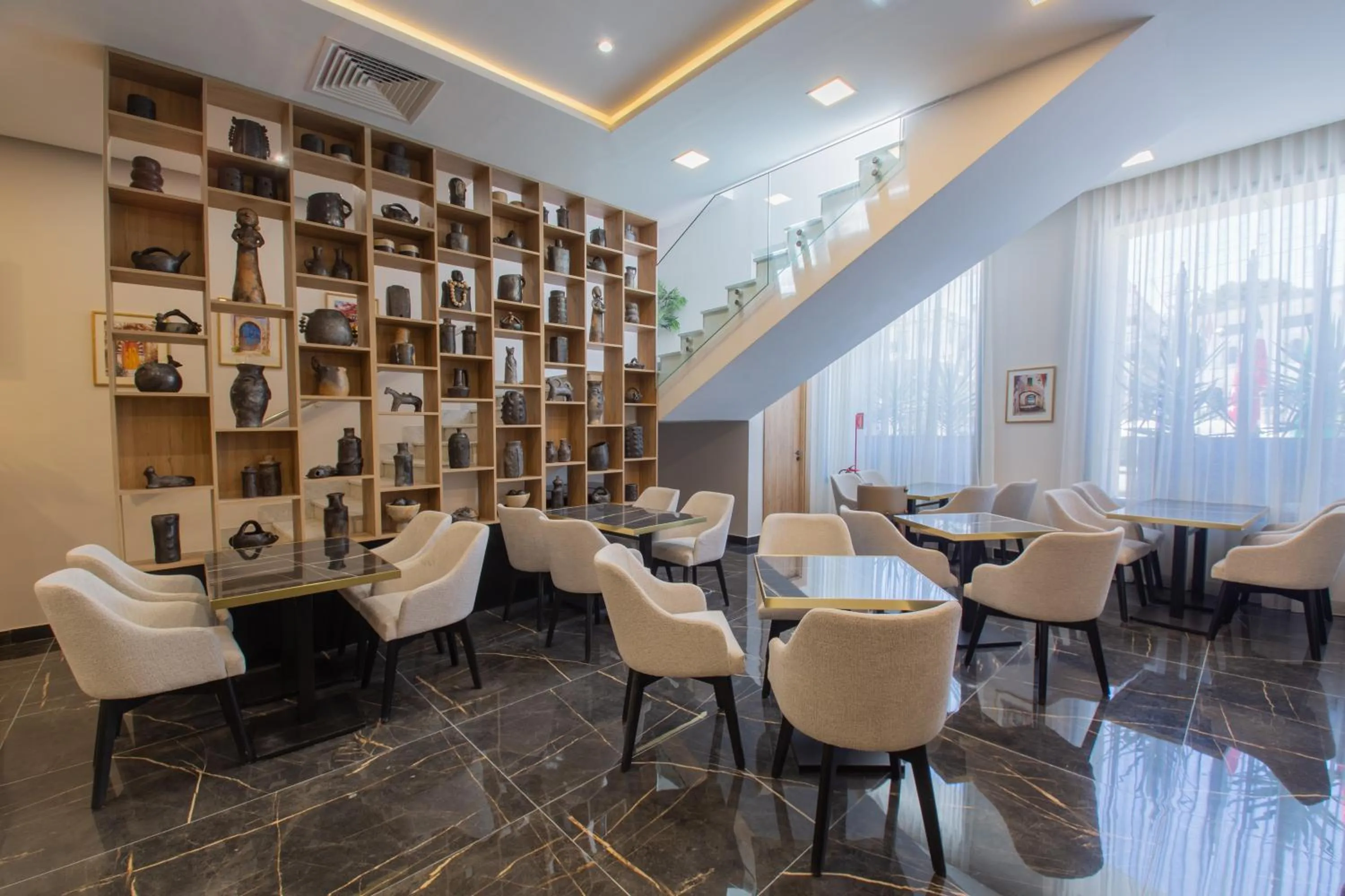 Restaurant/places to eat in Kyriad Prestige City Center Tunis