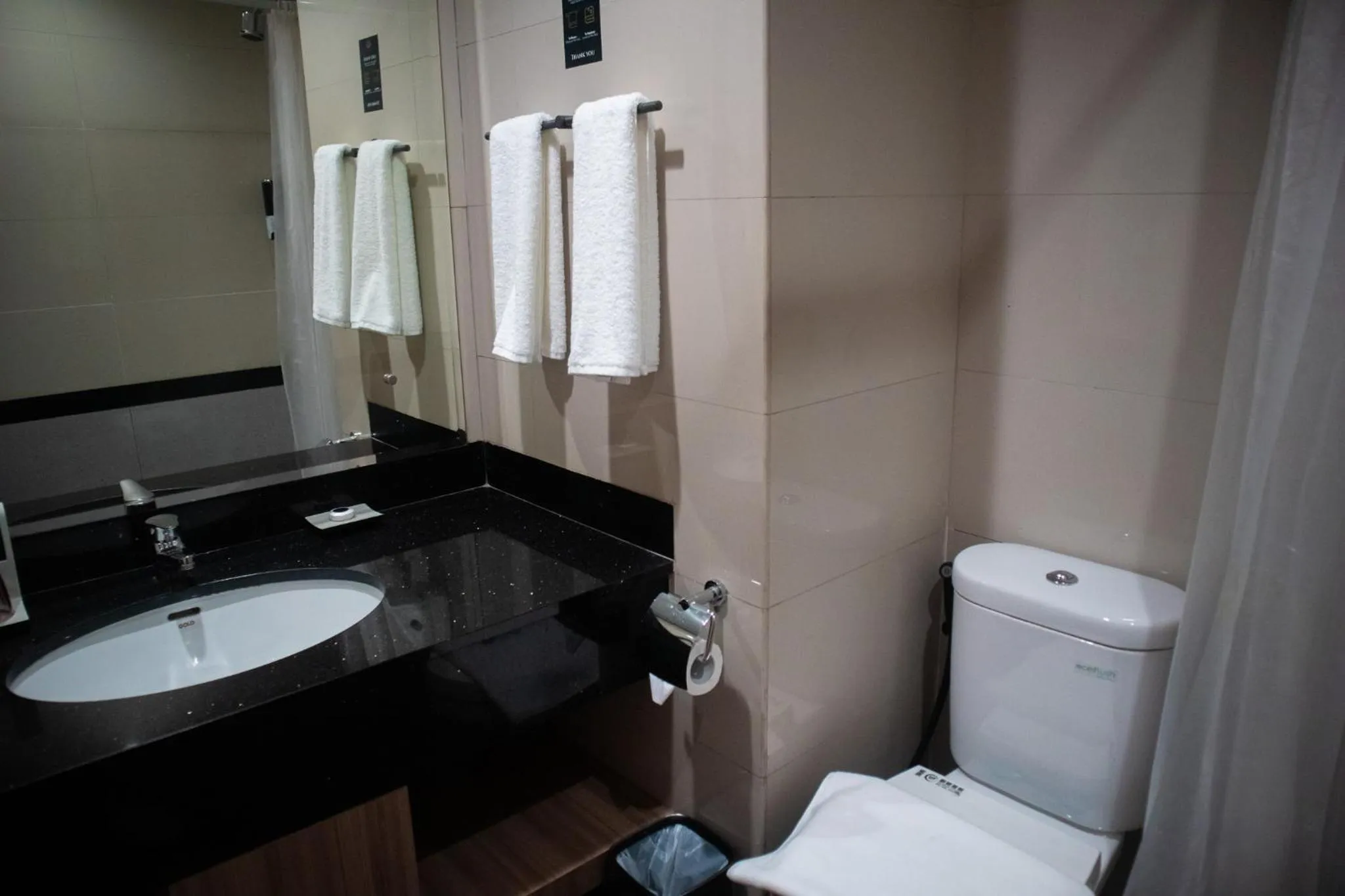 Bathroom in Aglow Hotel Harbor Bay Batam