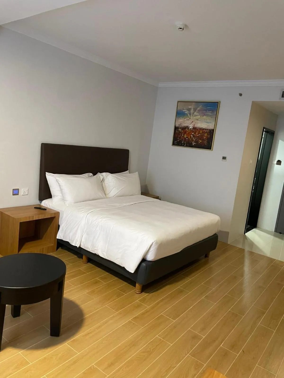 Bed in Aglow Hotel Harbor Bay Batam