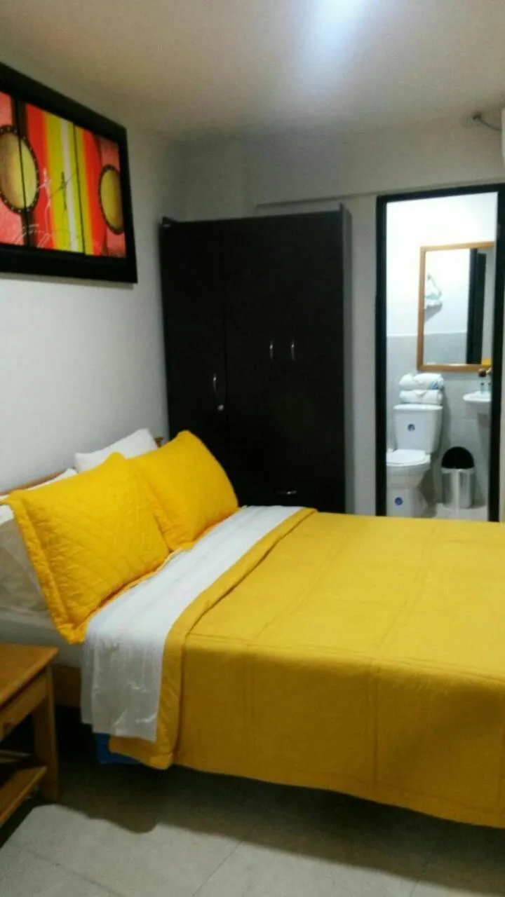 Bed in Caribbean Island Hotel piso 1