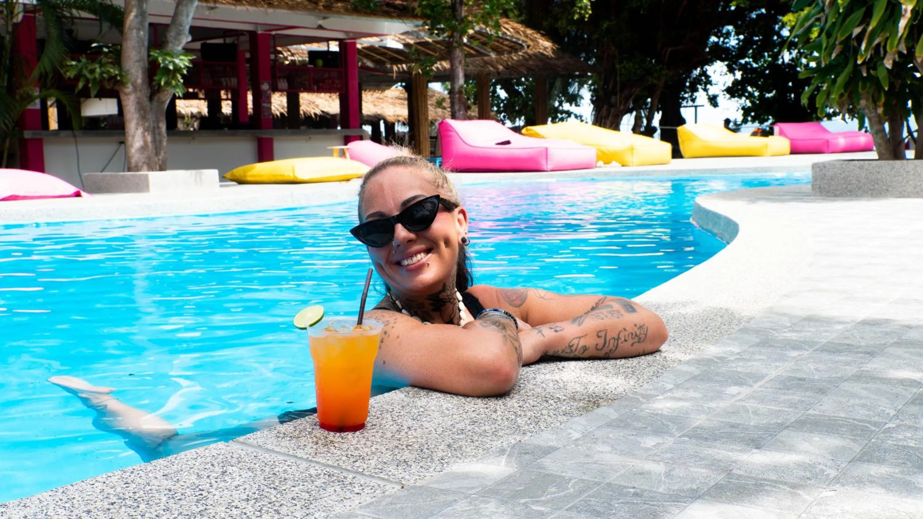 Swimming pool in Slumber Party Beach Club and Resort Koh Phangan