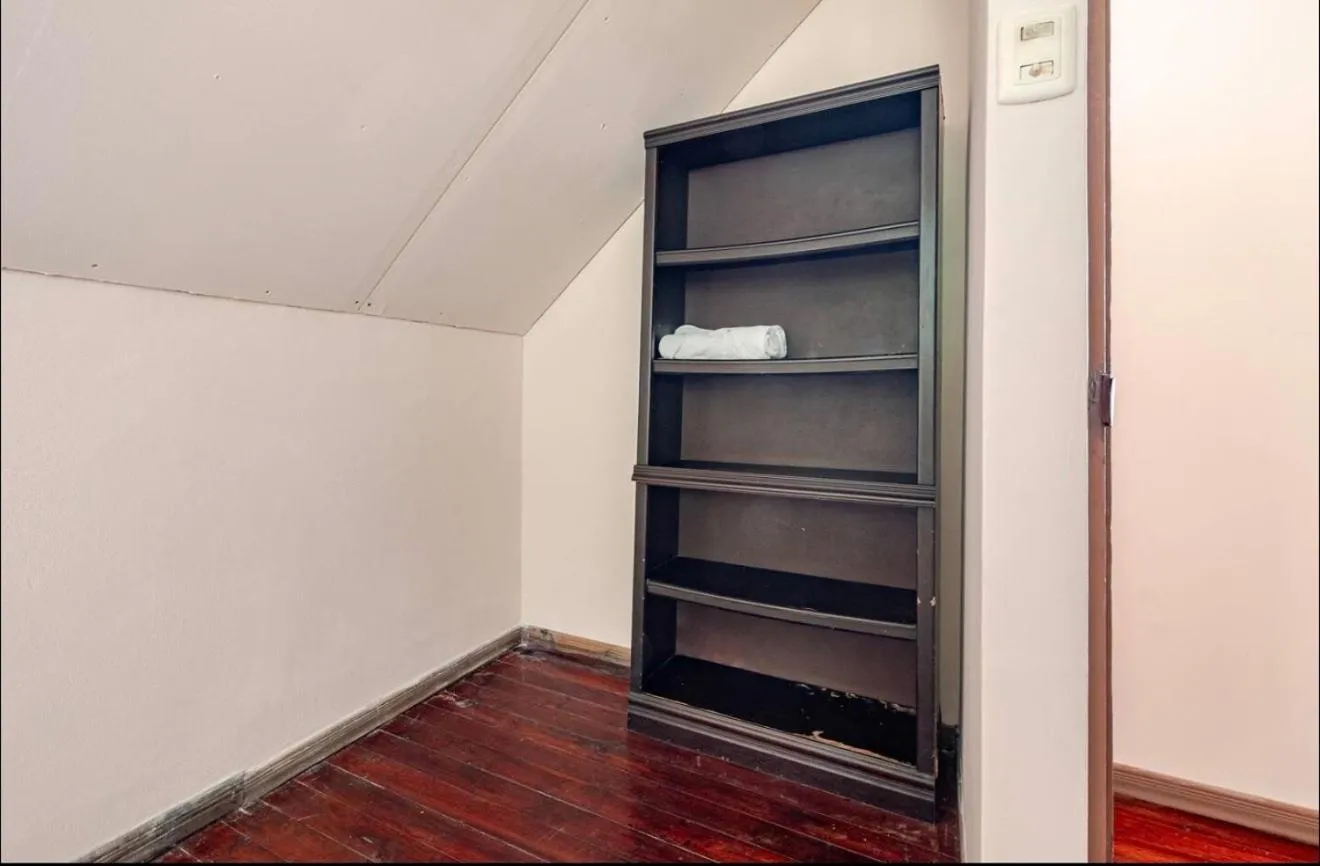 wardrobe in Hotel Beachfront Vista Hermosa