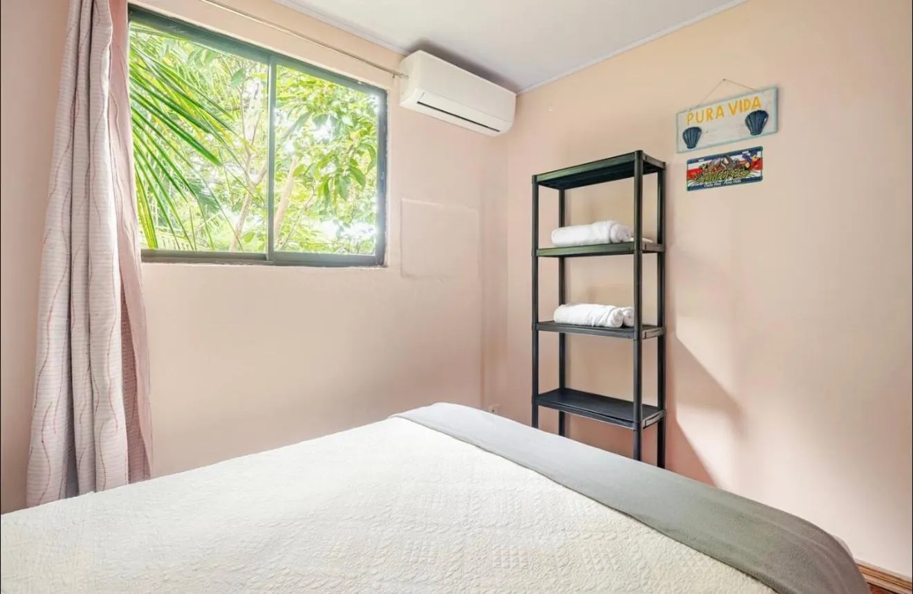 Bedroom, Bed in Hotel Beachfront Vista Hermosa
