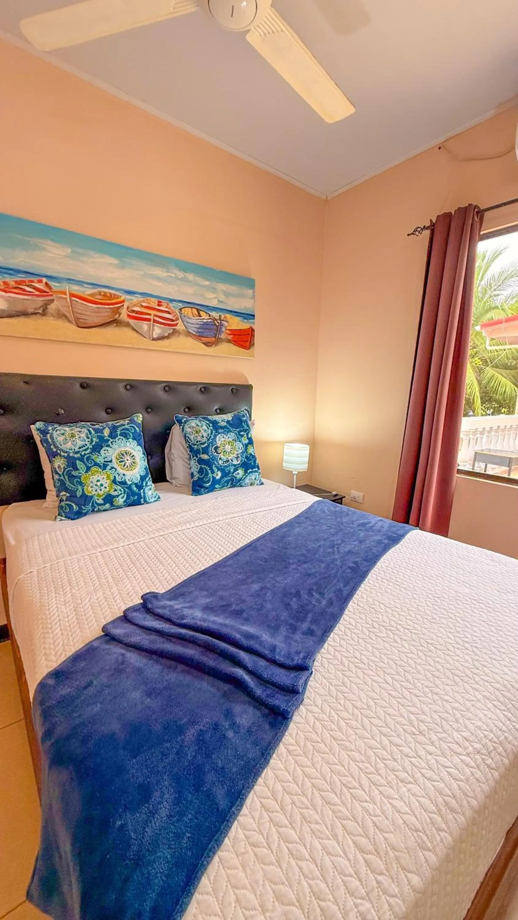 Bed in Hotel Beachfront Vista Hermosa